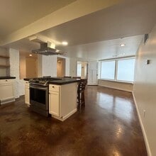 1 Ten Broeck St, Unit Lower Level in Albany, NY - Foto de edificio - Building Photo