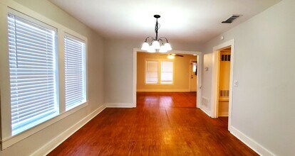 209 Mt Sylvan St in Lindale, TX - Building Photo - Building Photo