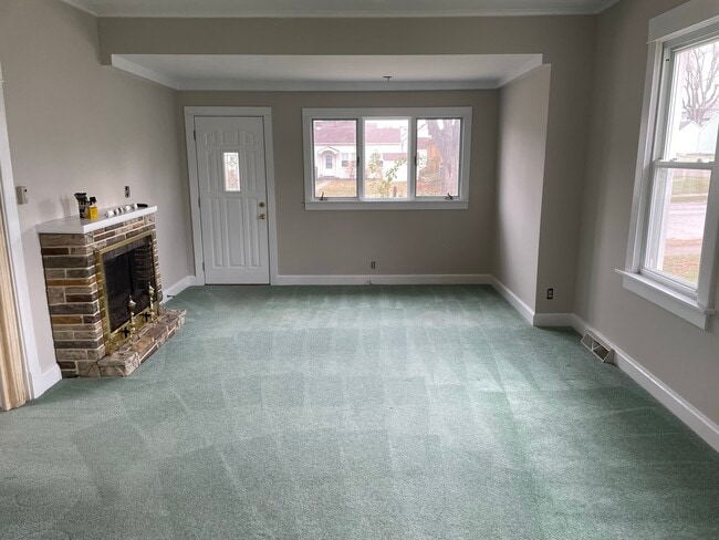 2206 Pacific St in Davenport, IA - Foto de edificio - Building Photo