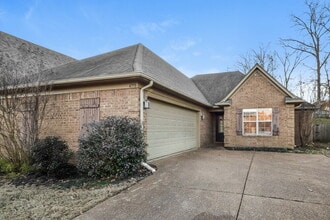 4218 Markston Dr in Southaven, MS - Building Photo - Building Photo