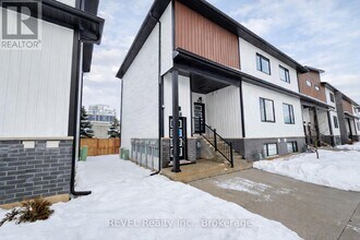 4263 Fourth Ave in Niagara Falls, ON - Building Photo - Building Photo