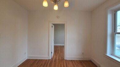 15 Hopkins Ave in Jersey City, NJ - Building Photo - Building Photo