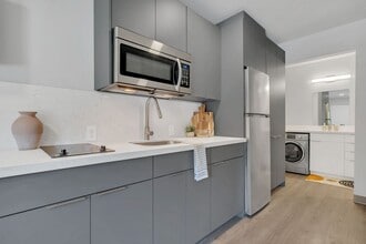 Oslo in Hermitage, TN - Foto de edificio - Building Photo