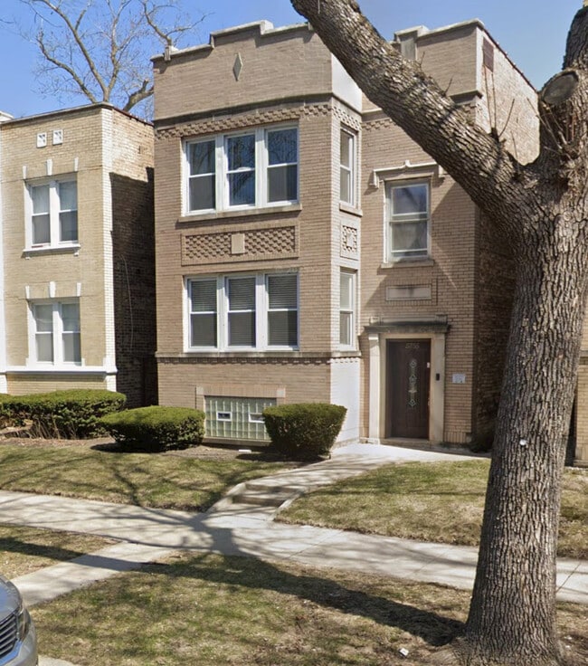 5755 N Christiana Ave, Unit Unit 1