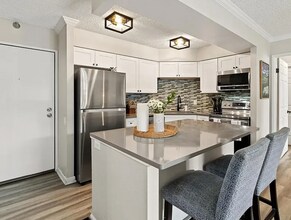 1301 Speer Blvd in Denver, CO - Building Photo - Building Photo