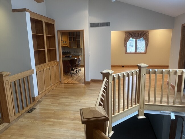 180 Eleanor Dr in Springboro, OH - Building Photo - Building Photo