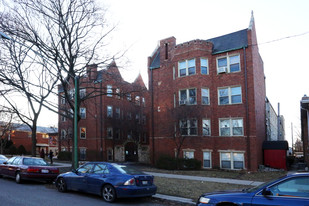 4124-4132 N Kedvale Ave Apartments