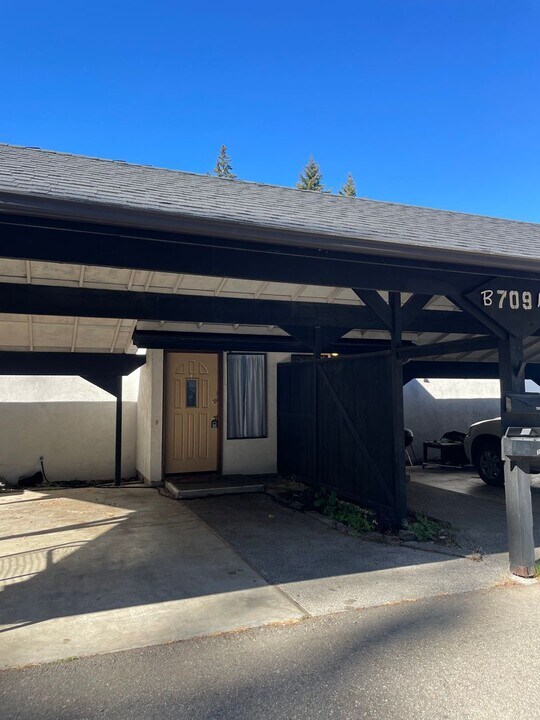 709 Sheridan Rd in Bremerton, WA - Building Photo