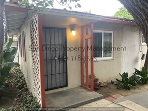 2081-2081 Bacon St in San Diego, CA - Building Photo - Building Photo