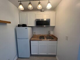 253 W Canada, Unit B in San Clemente, CA - Building Photo