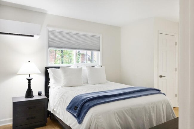 property at 1309 Hudson Ave