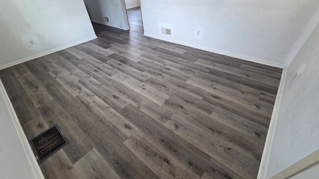 property at 1407-1409 5th St SE