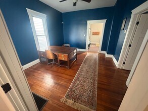 1022 E Oak St in Louisville, KY - Building Photo - Building Photo