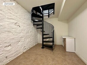 535 E 87th St in New York, NY - Building Photo - Building Photo