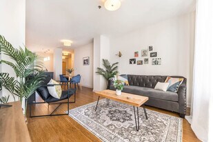 401 Cherry St, Unit SI ID1261676P in Macon, GA - Building Photo