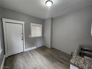 1138 E 114th St in Cleveland, OH - Building Photo - Building Photo