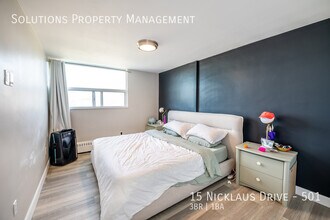 15 Nicklaus Dr in Hamilton, ON - Building Photo - Building Photo