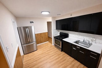 1295 Chambers Rd in St. Louis, MO - Building Photo - Building Photo