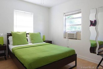 830 W 40th St-Unit -3 in Miami Beach, FL - Building Photo - Building Photo