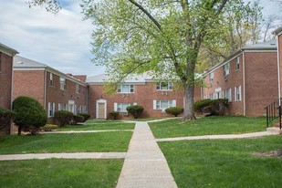 Cypress Gardens Apartments