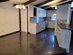 102 Redbird Cir in Midwest City, OK - Building Photo - Building Photo