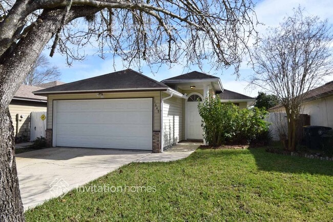 1649 Ashmore Green Dr