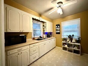 607 E 11th St in Duluth, MN - Building Photo - Building Photo