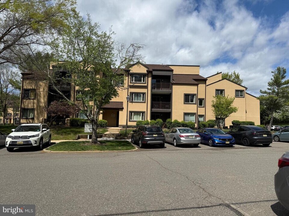 2311 Sayre Dr in Princeton, NJ - Building Photo