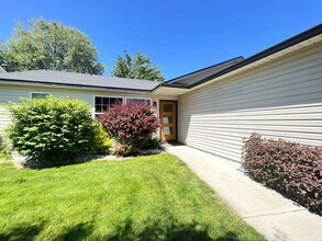 3377 S Annett Ave in Boise, ID - Building Photo - Building Photo