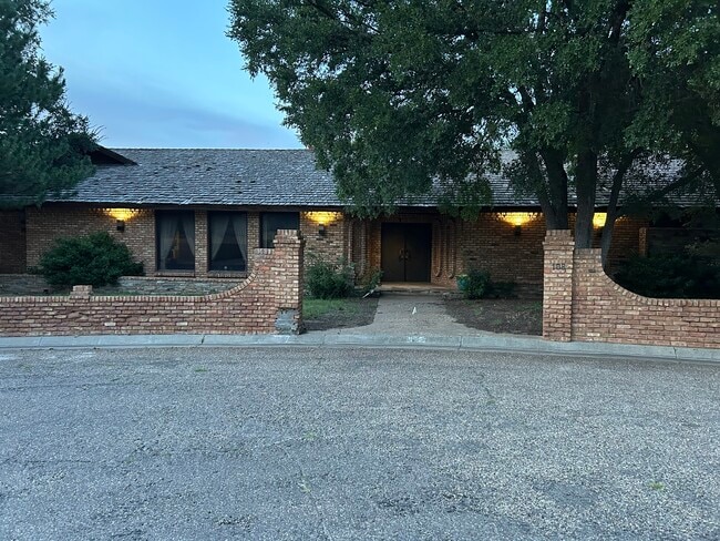 property at 108 Timberlake Ct