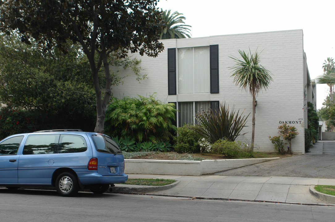 475 Oakland Ave in Pasadena, CA - Building Photo