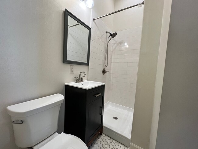 904 Scott St, Unit 3 in Little Rock, AR - Building Photo - Building Photo