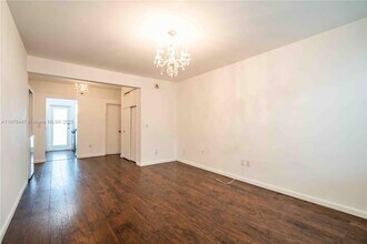 1120 Euclid Ave in Miami Beach, FL - Building Photo - Building Photo