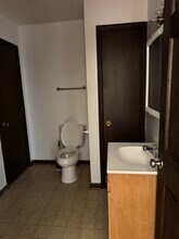 477 Plaza Dr, Unit 1 in Wilkesboro, NC - Building Photo - Building Photo