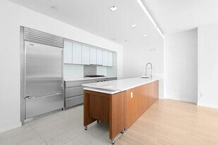 447 W 18th St in New York, NY - Building Photo