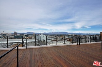 691 Mill St-Unit -606 in Los Angeles, CA - Building Photo - Building Photo