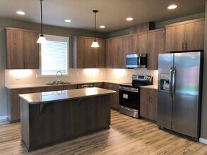 10515 NE 103rd Ct in Vancouver, WA - Building Photo - Building Photo