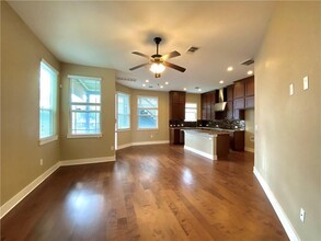 911 Morrow St in Austin, TX - Building Photo - Building Photo