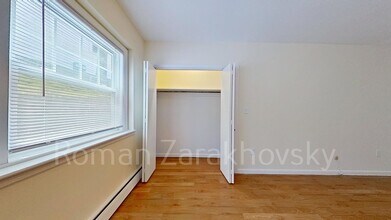 2018 Commonwealth Ave, Unit 3 in Boston, MA - Foto de edificio - Building Photo