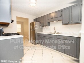 7208 Crestside Dr in Austell, GA - Building Photo - Building Photo