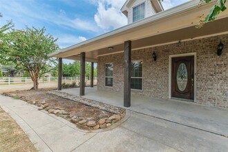 23842 Stockdick School Rd in Katy, TX - Foto de edificio - Building Photo