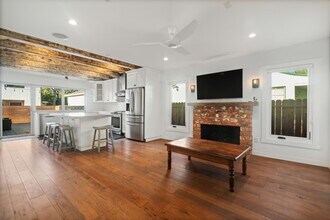 2813 Military Ave in Los Angeles, CA - Building Photo - Building Photo