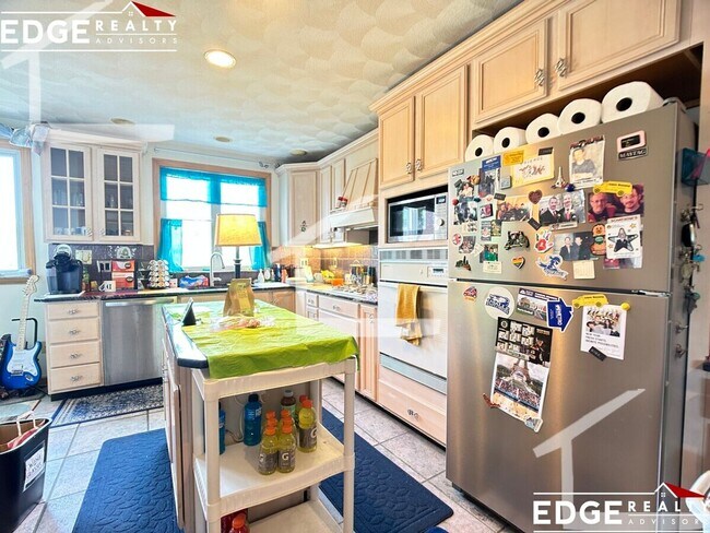 property at 21 Claymoss Rd