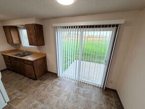 650 N 4th St in Aumsville, OR - Building Photo - Building Photo