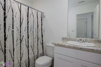 1206 E St Charles St in Gonzales, LA - Building Photo - Building Photo