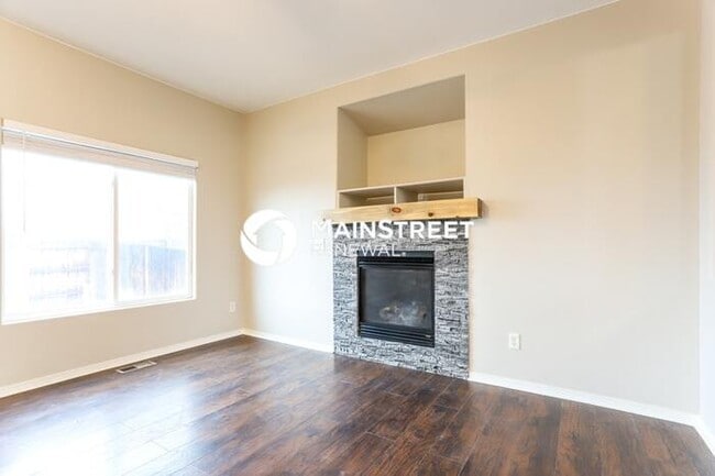 property at 7083 Silverwind Cir