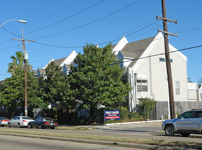 1129 Jackson Ave in New Orleans, LA - Building Photo - Building Photo