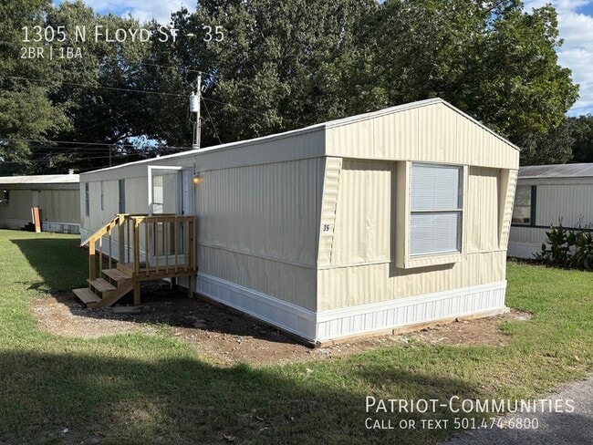 property at 1305 N Floyd St