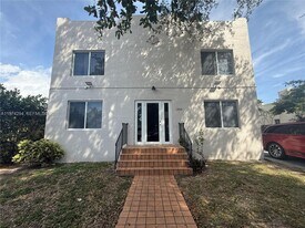 1853 SW 17th St in Miami, FL - Building Photo