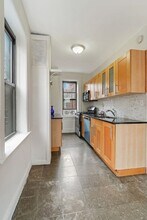 277 Harrison Ave, Unit E7 in Jersey City, NJ - Building Photo - Building Photo